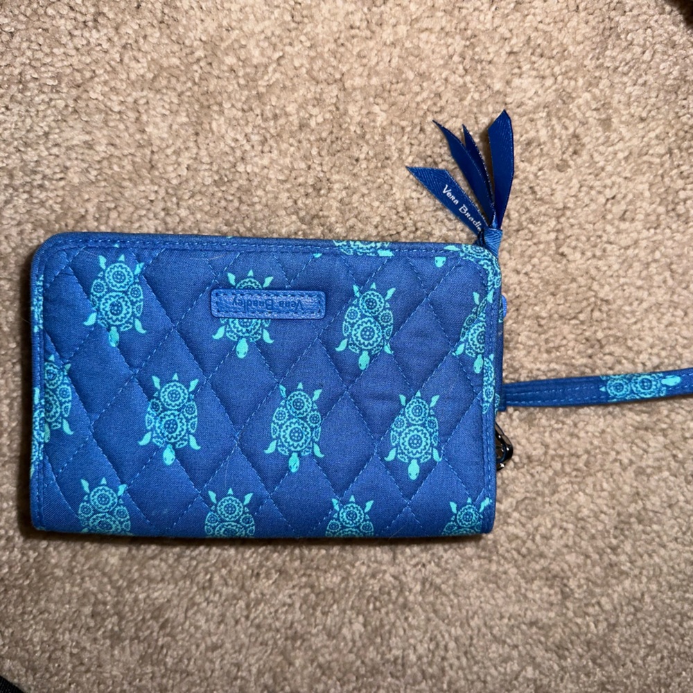 Vera Bradley crossbody wallet